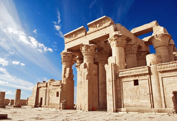 Visit Edfu - Kom Ombo & Back tour